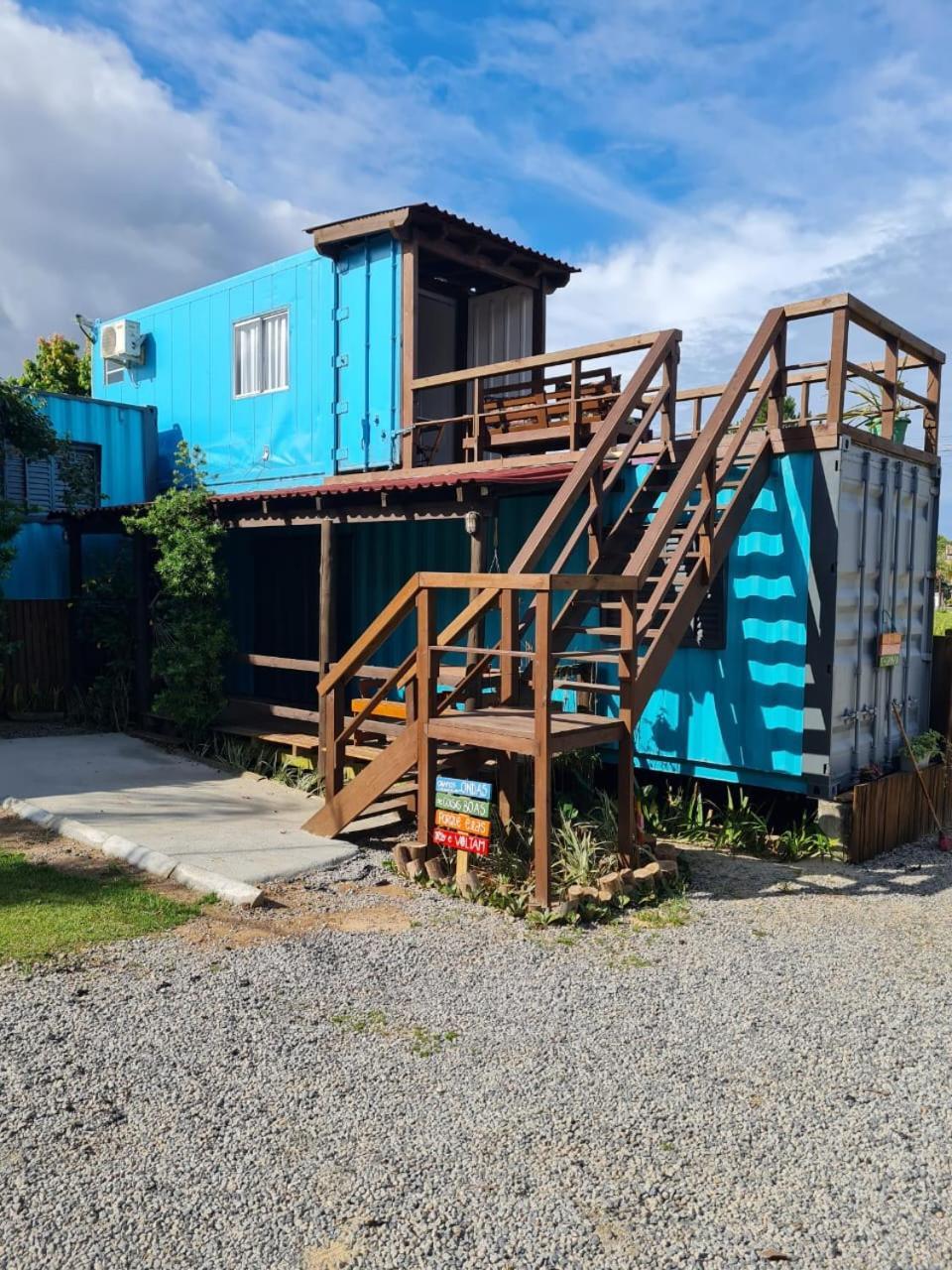 Hindu Box Containers E Cabanas Praia do Rosa Exteriér fotografie